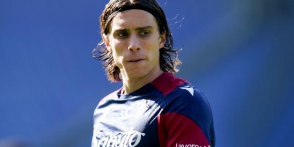 开云APP-【早报】图图，看到了吗，你要的6号位来了