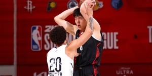 队媒：杨瀚森的篮板球让人失望 但扣篮&amp;amp;妙传都已是常规操作